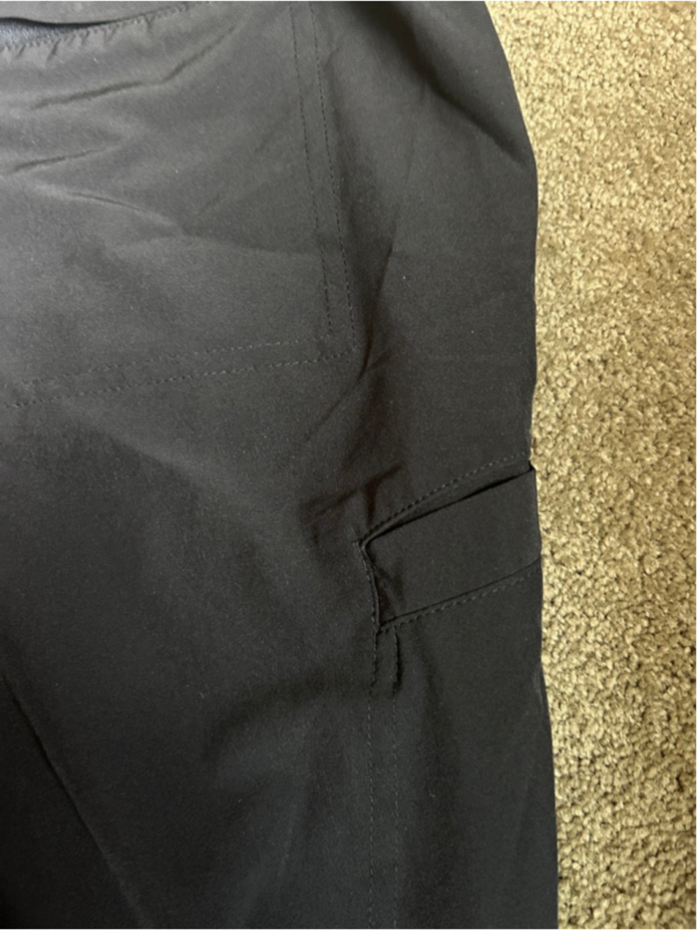 Women's Chico's Zenergy Black Cargo Shorts Size 1 - Picture 6 of 8